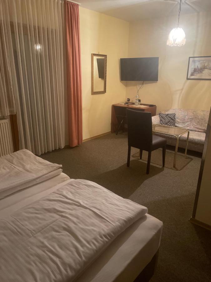Hotel Zur Post Fromel Büchlberg Екстериор снимка
