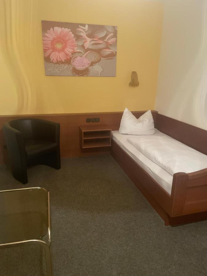 Hotel Zur Post Fromel Büchlberg Екстериор снимка